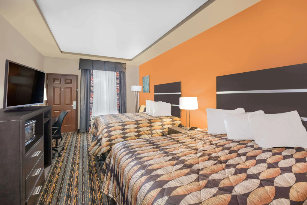 Days Inn by Wyndham Dilley