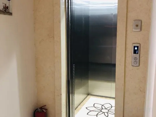 Bazhou Hezhuang Express Hotel