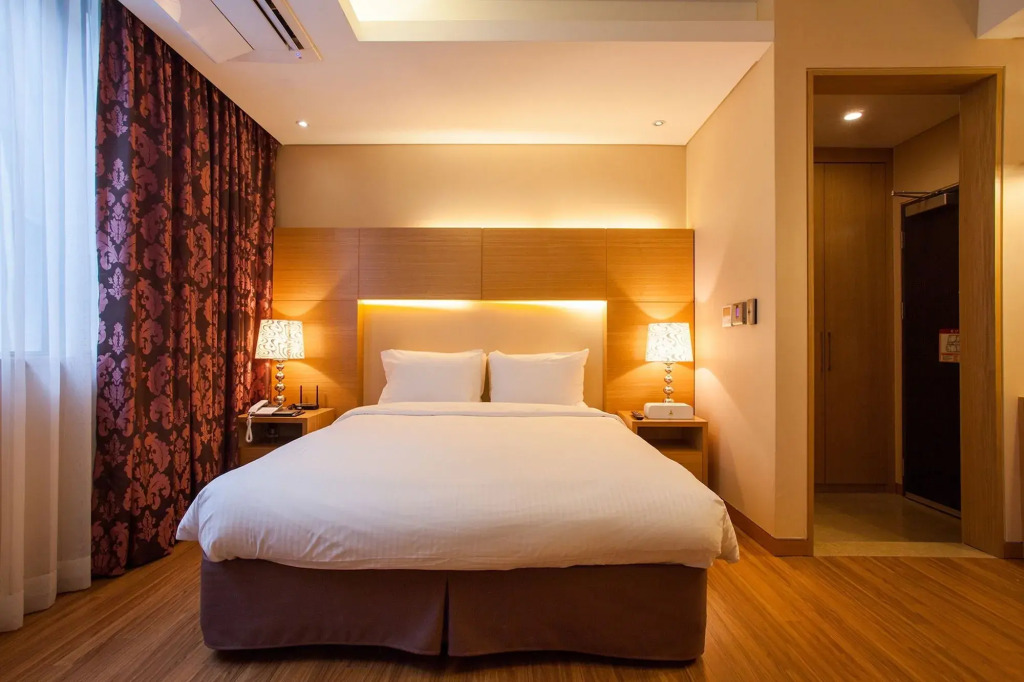 Hotel Pharos