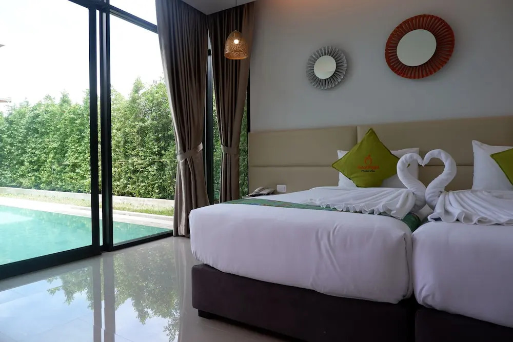 Good Night Pool Villa Phuket
