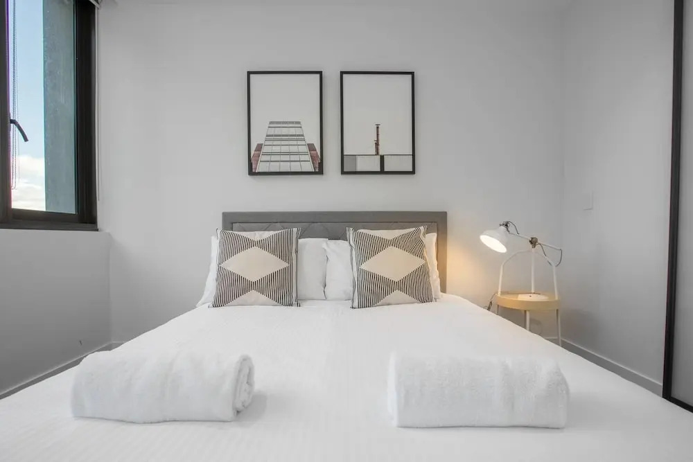 Cozy APT Seaview Next to Southern Cross/pool/gym