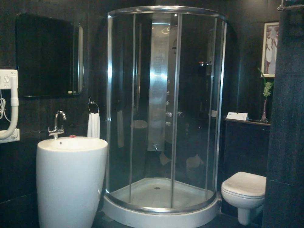 1589 City Mark Hotel