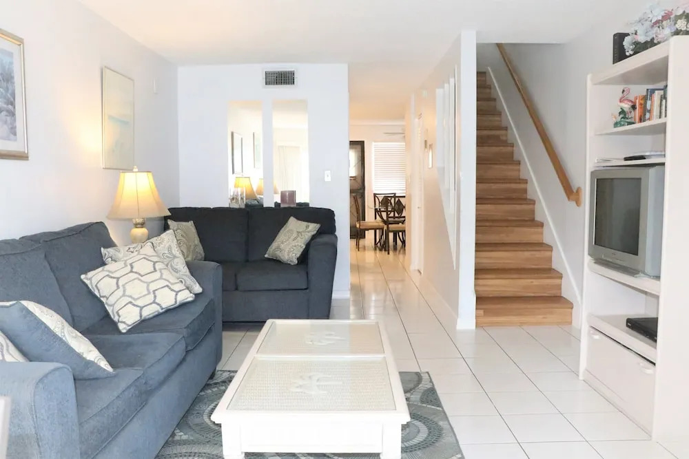 Siesta Beach House #304 2 Bedrooms 2 Bathrooms Townhouse