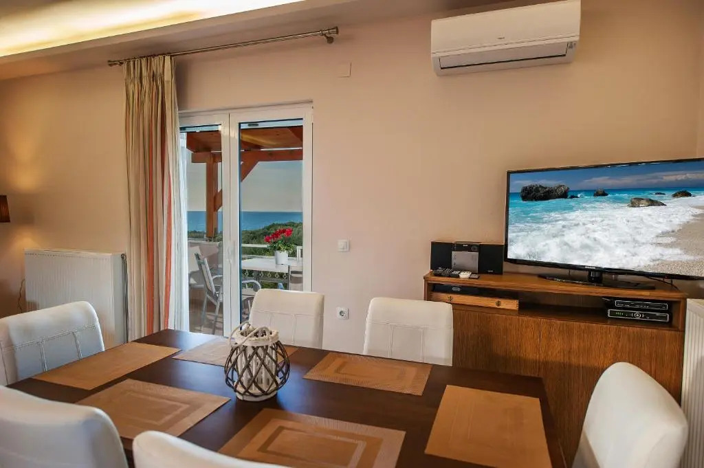 Nereid Villa, with Heated Pool & SpaWhirlpool, BBQ, By ThinkVilla