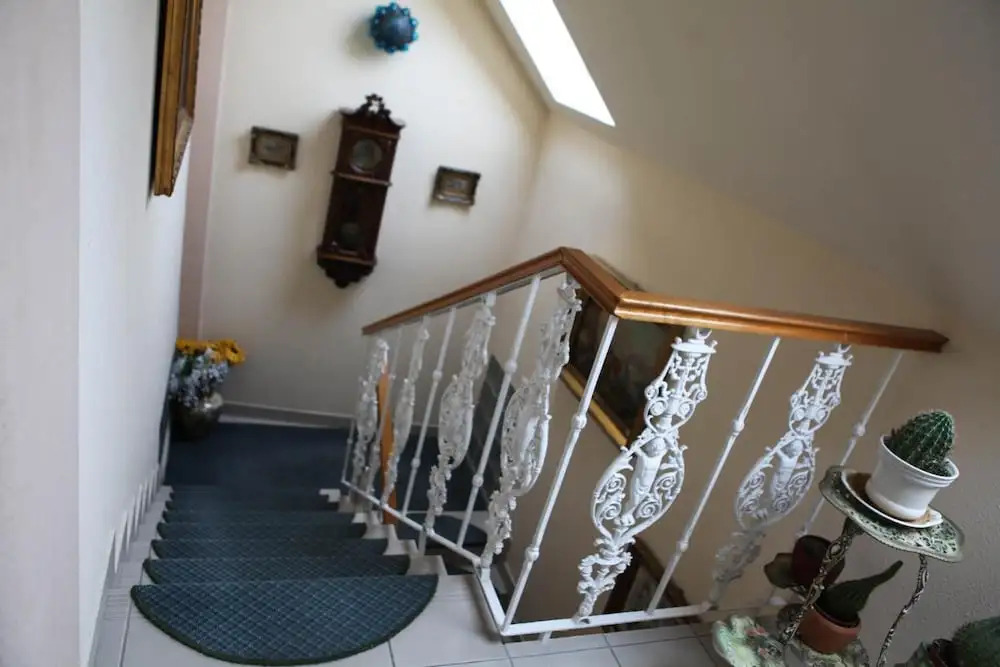 Barokk Antik Guest House