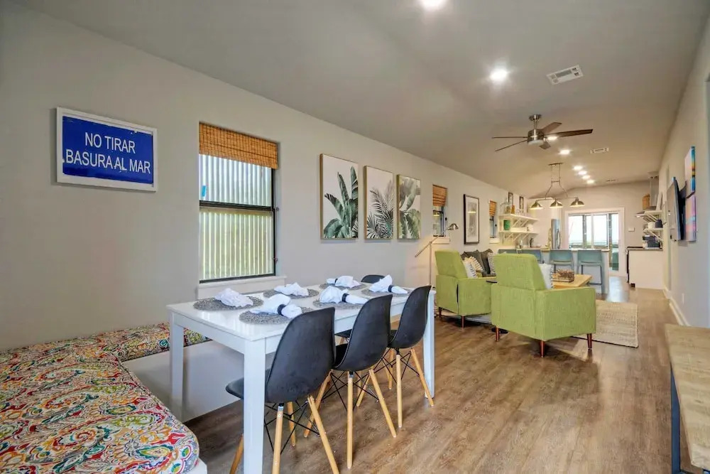 Simpatico by Avantstay Pool, Near Birding Center