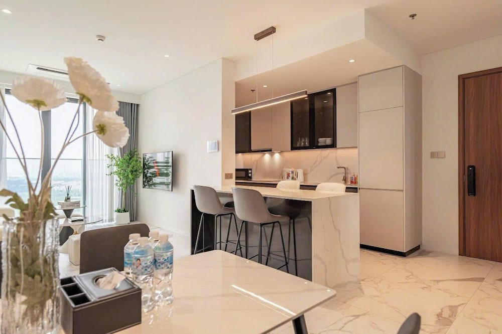 The CREST Premier Residence