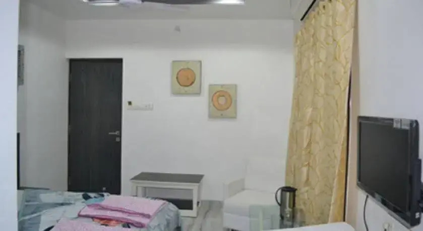 Hotel Shree Gayatri Annex by JK Rooms