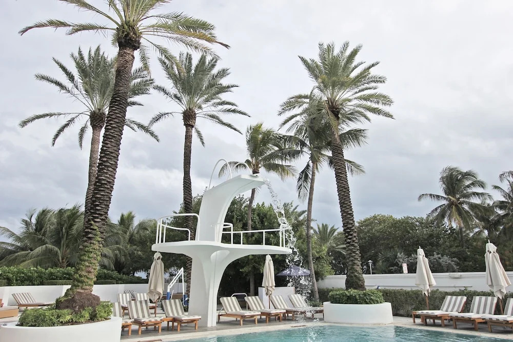 W South Beach Private Luxury Suites