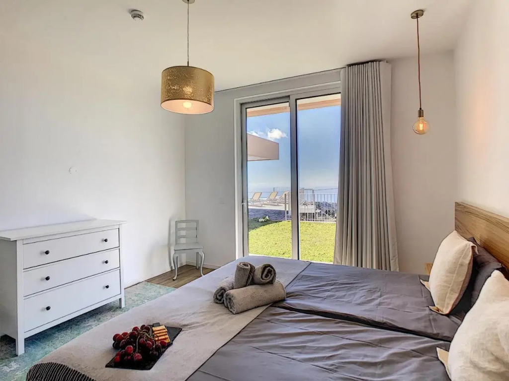 Casa Luz by LovelyStay