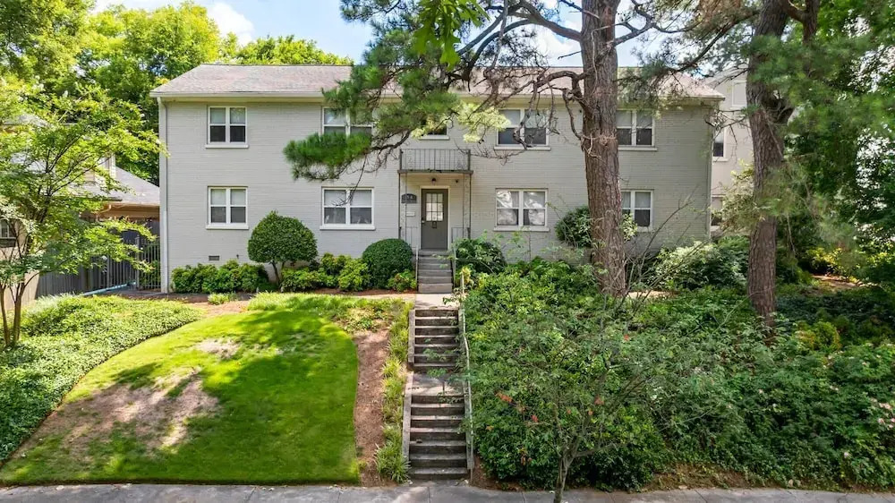 Brookwood Courtyard by BCA Furnished Apartments Bcc1b 04 D
