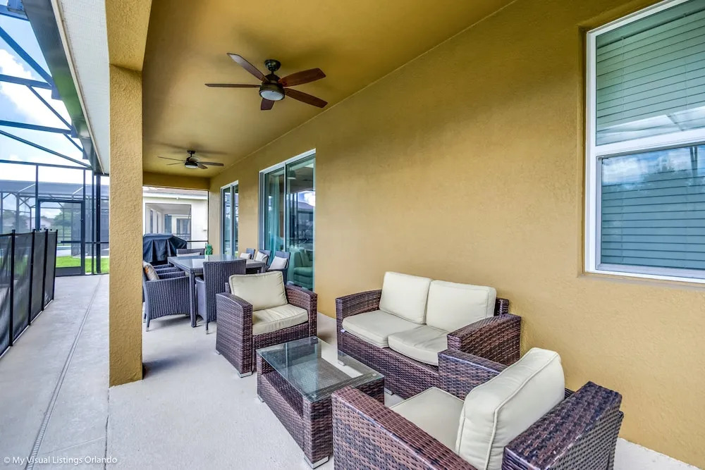Luxury 6 Bdrm 5.5 Bath Rental Villa