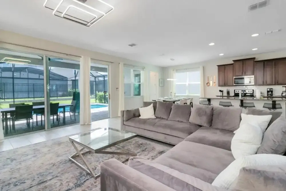 Incredible Resort 4 bed Pool Spa Home