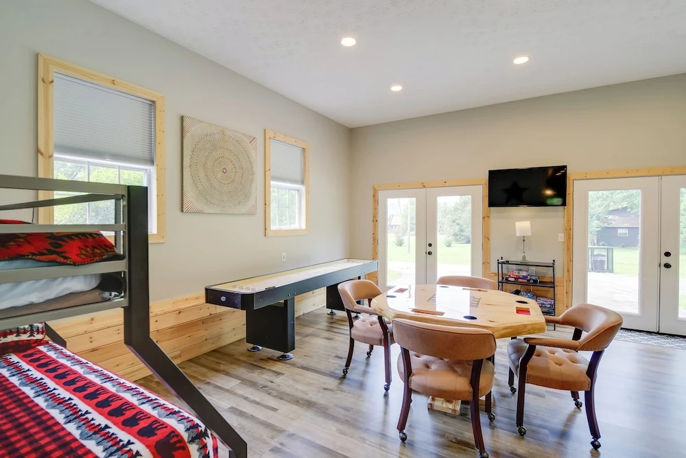 Sevierville Cabin w/ Private Hot Tub & Fire Pit