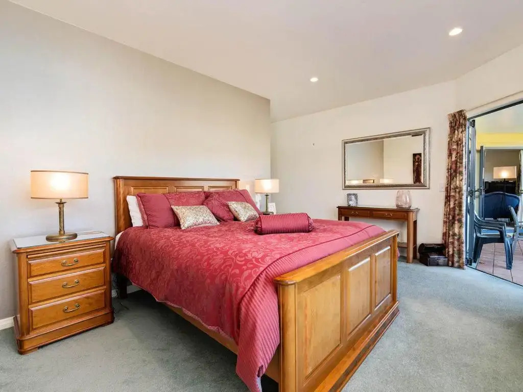 Kawarau Bay View - Cromwell Holiday Home