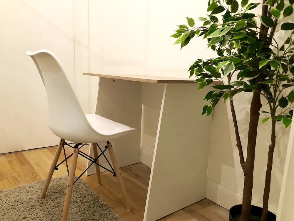 Holland Park Lifestyle Studios