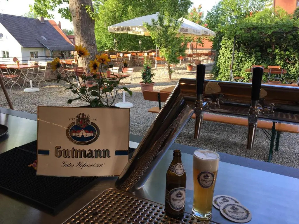 Hotel zum schwarzen Ross und Gutmann Zur Post