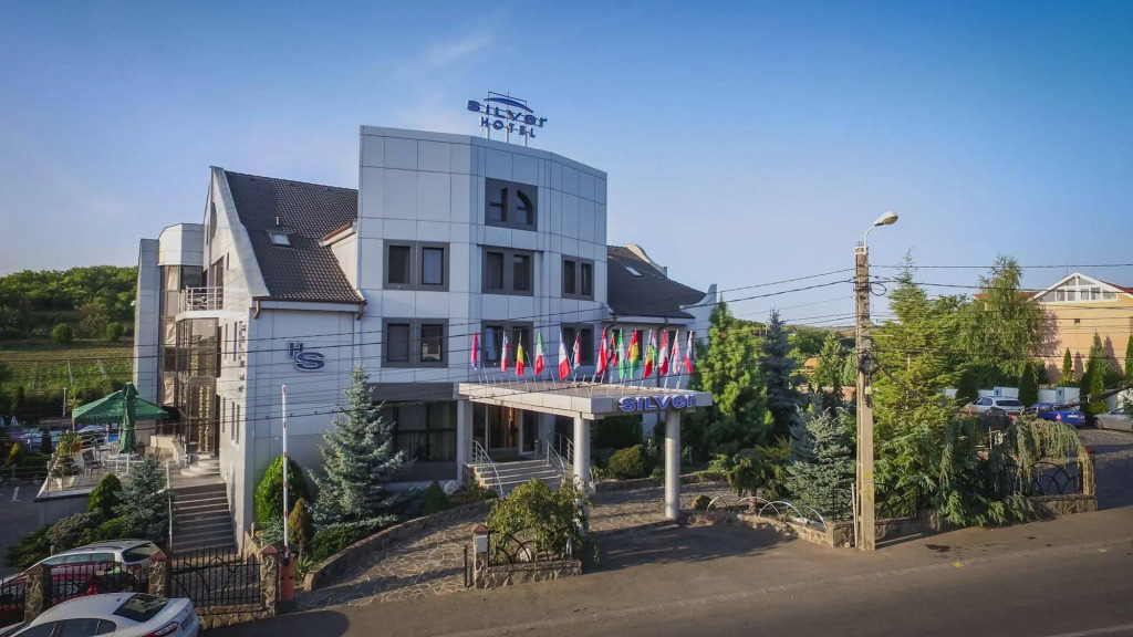 Silver Hotel