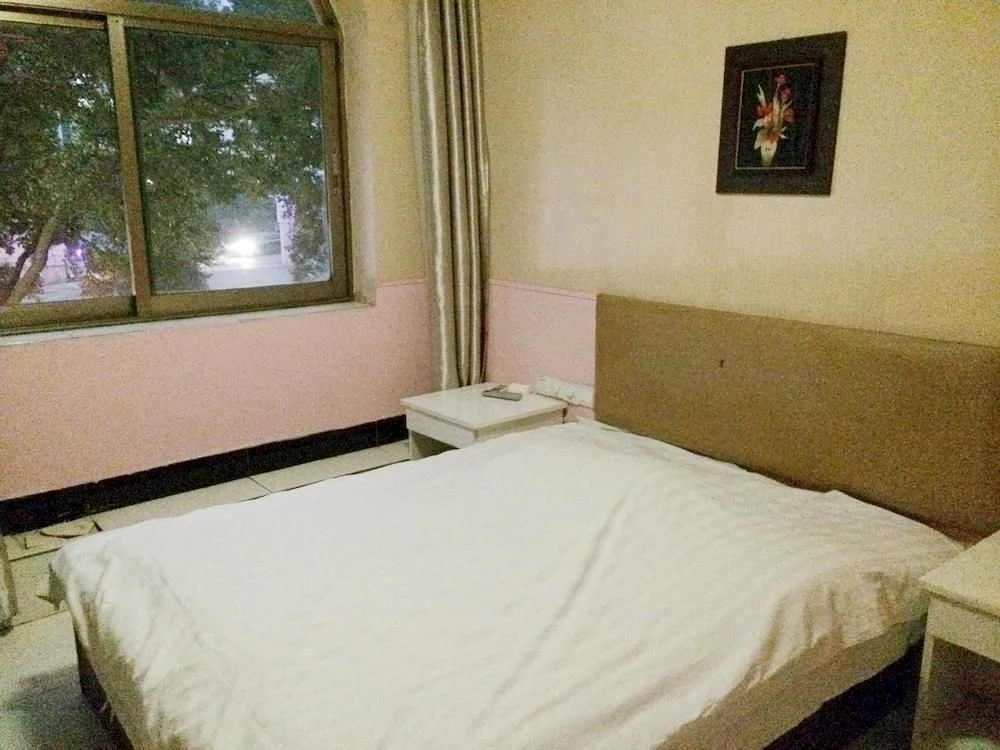 Gonglian Hotel Nanchang Bayi Square