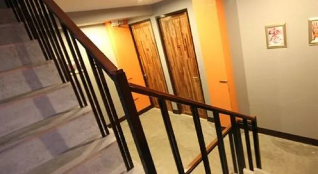 House 1194 Bangkok(แอท 1194 เฮาส์)