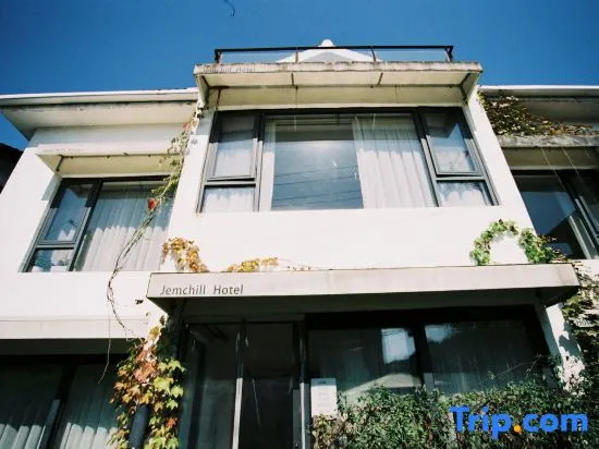 Jemchill Hotel