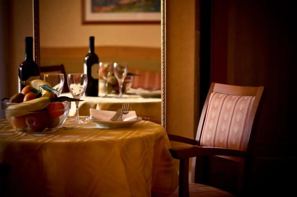 Phi Hotel Ambra