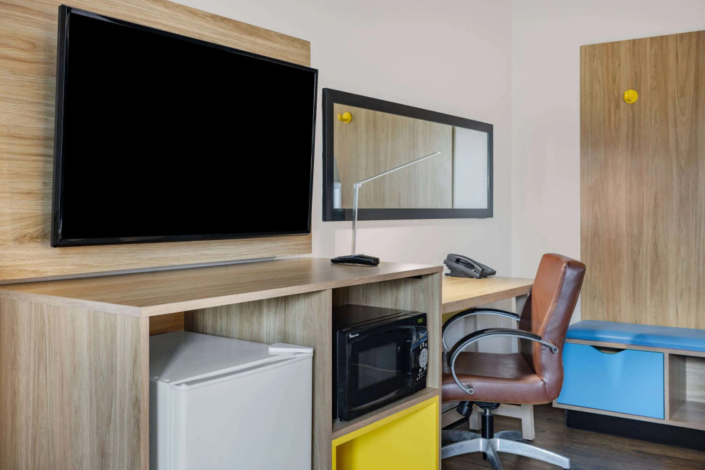 Days Inn by Wyndham Raleigh Glenwood-Crabtree