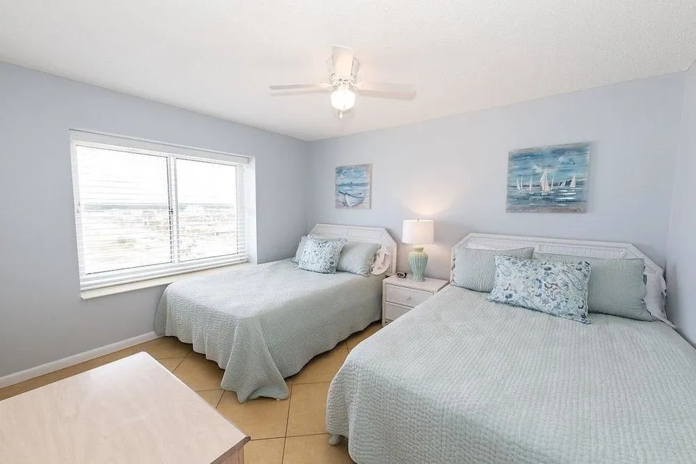 Summerchase 1008 - 3 Br condo by RedAwning