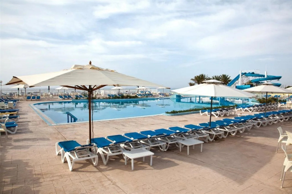 Hotel Samira Club - Caters to Couples