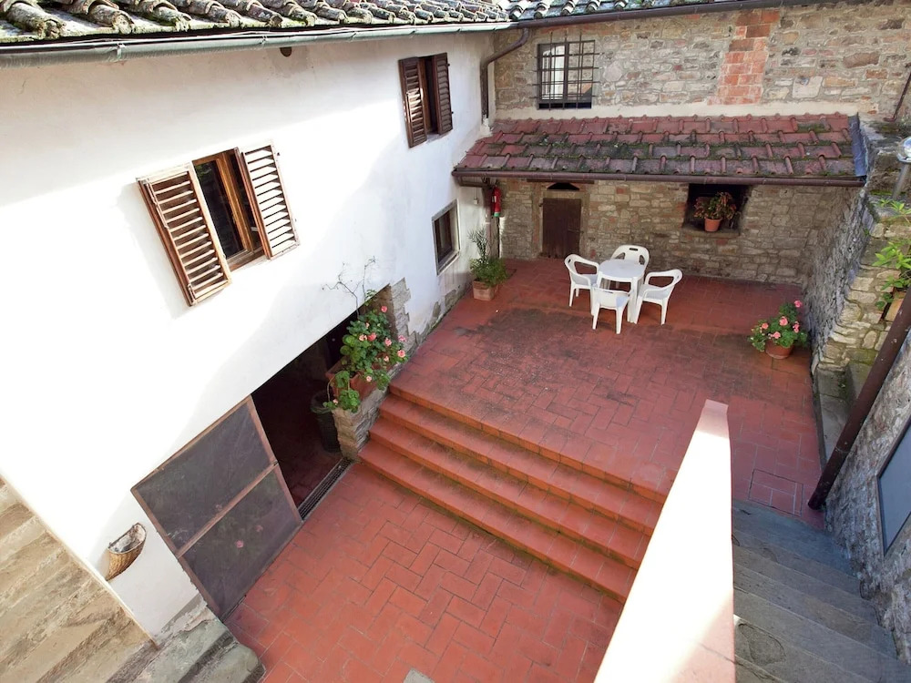 Pleasant Apartment with Swimming Pool,Garden,BBQ, Parking