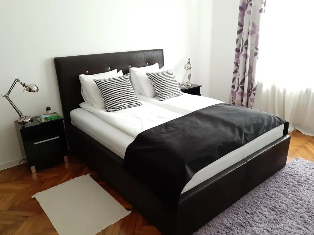 Marshal Urban Downtown apartment