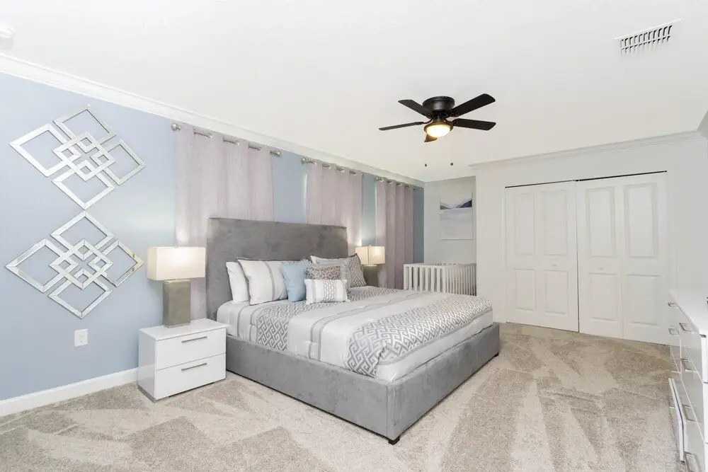 Stunning 8 Bd Single Family w Pool Storey Lake 2718