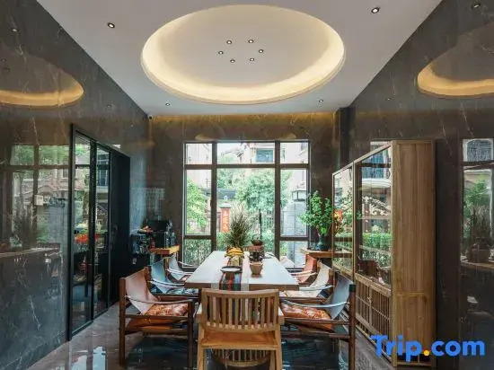 Meizhou Bolin Boutique Resort Inn (Meijiang District Jiaying College)