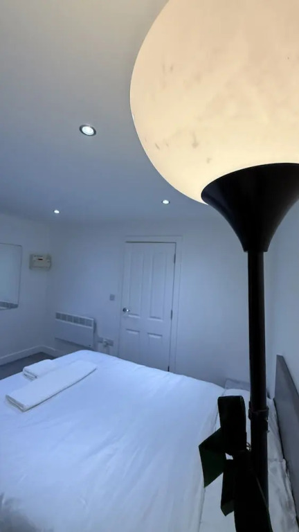1 Bedroom Fully Furnished Apartment
