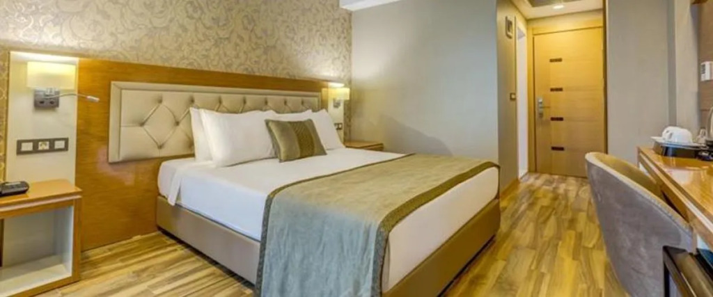 Kaynesia Hotel