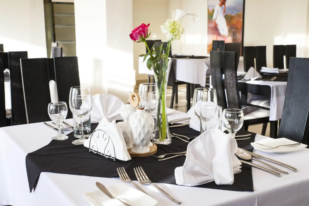 Tizeze Hotel