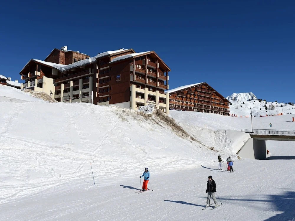 Well-kept Apartment Right on the Slopes of Plagne Soleil