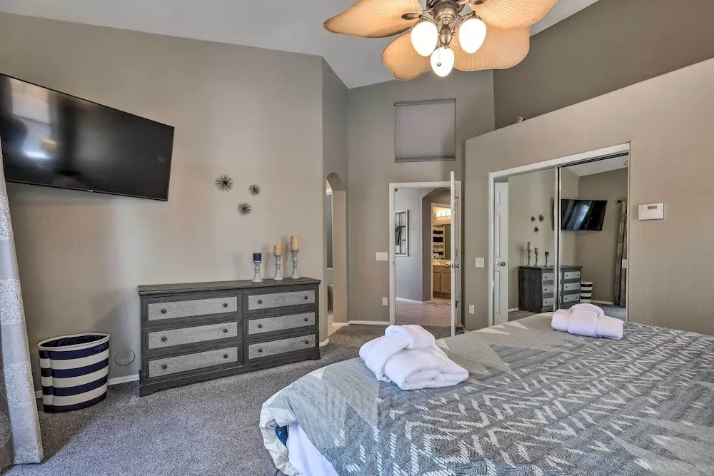 Beautiful Backyard: Comfortable Phoenix Getaway!