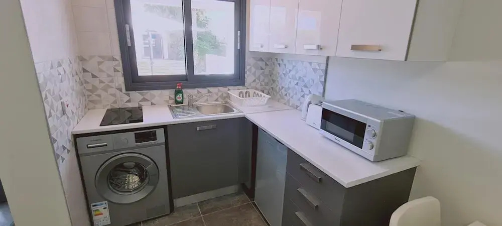 14 AN - 114 Nissi Twins Apartment