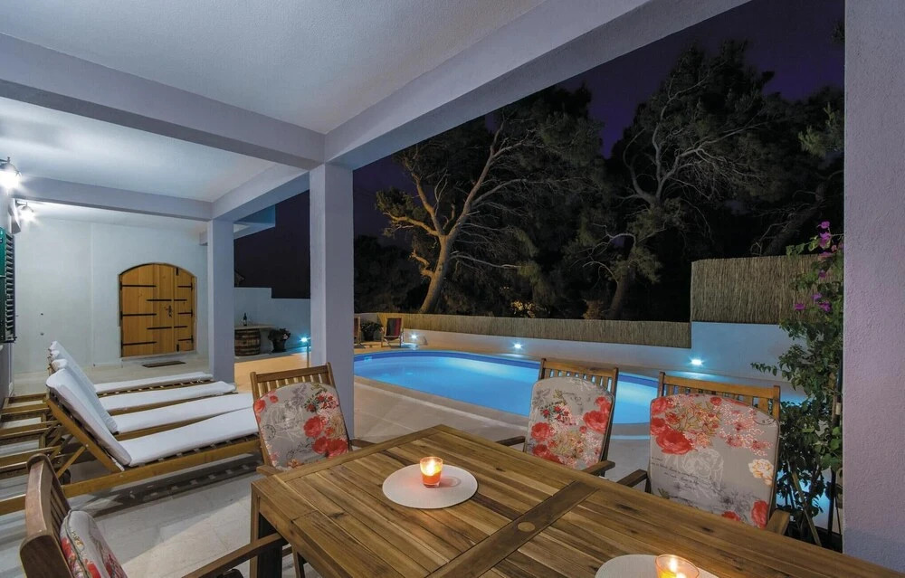 Beautiful Home in Omis With Wifi and 3 Bedrooms