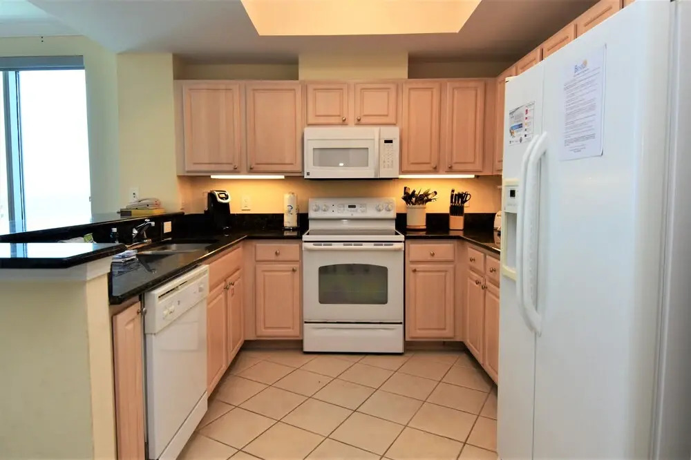 Crystal Tower 1409 by Bender Vacation Rentals