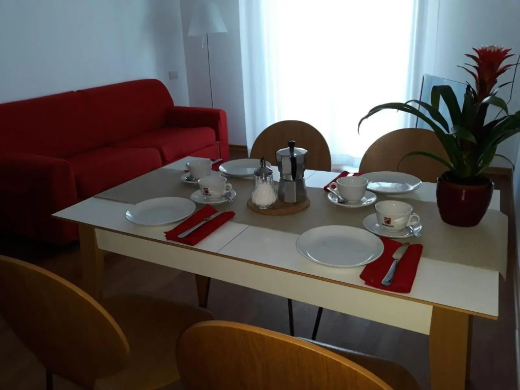 Lacroma Bio Hotel & Apartments