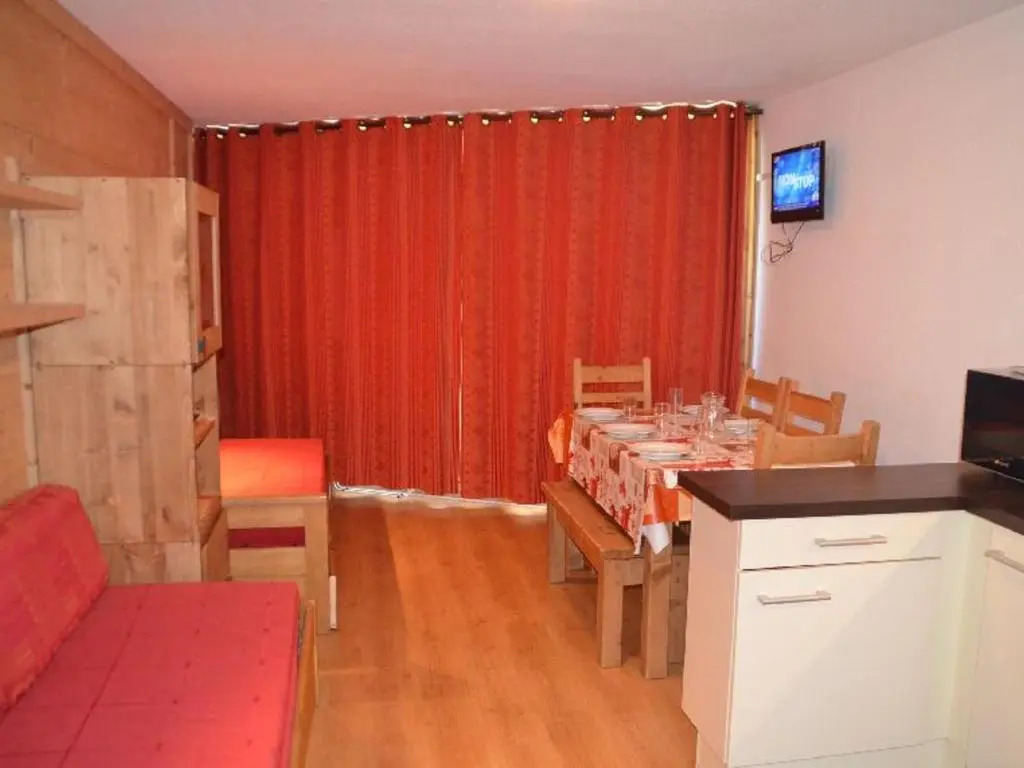 Appartement Les Menuires, 2 pièces, 5 personnes - FR-1-452-41