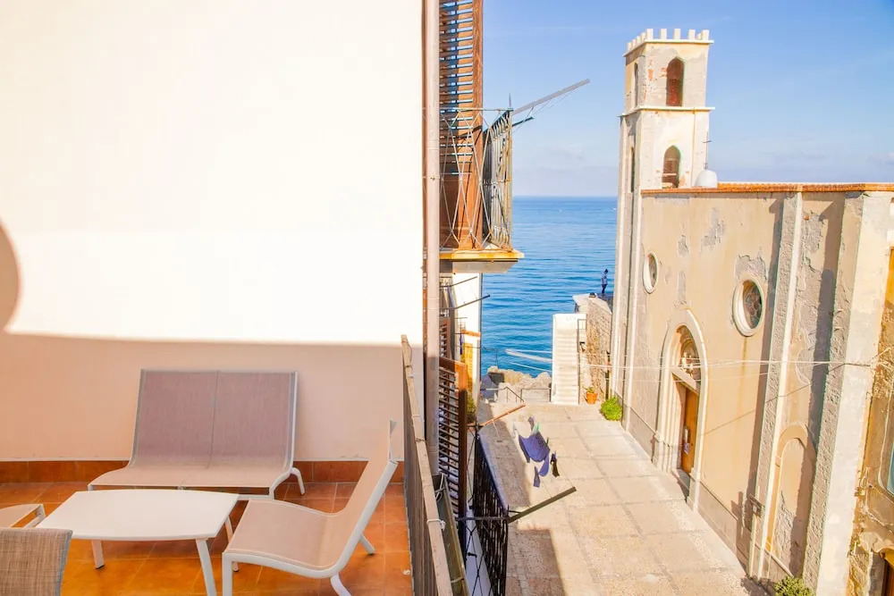 BastiOne