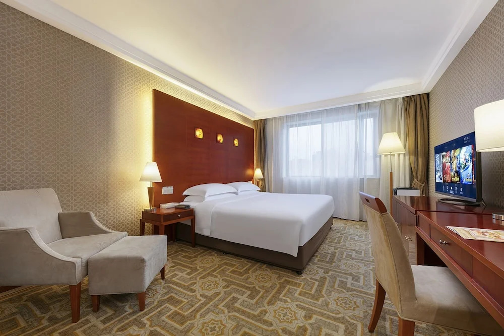 huayang plaza hotel
