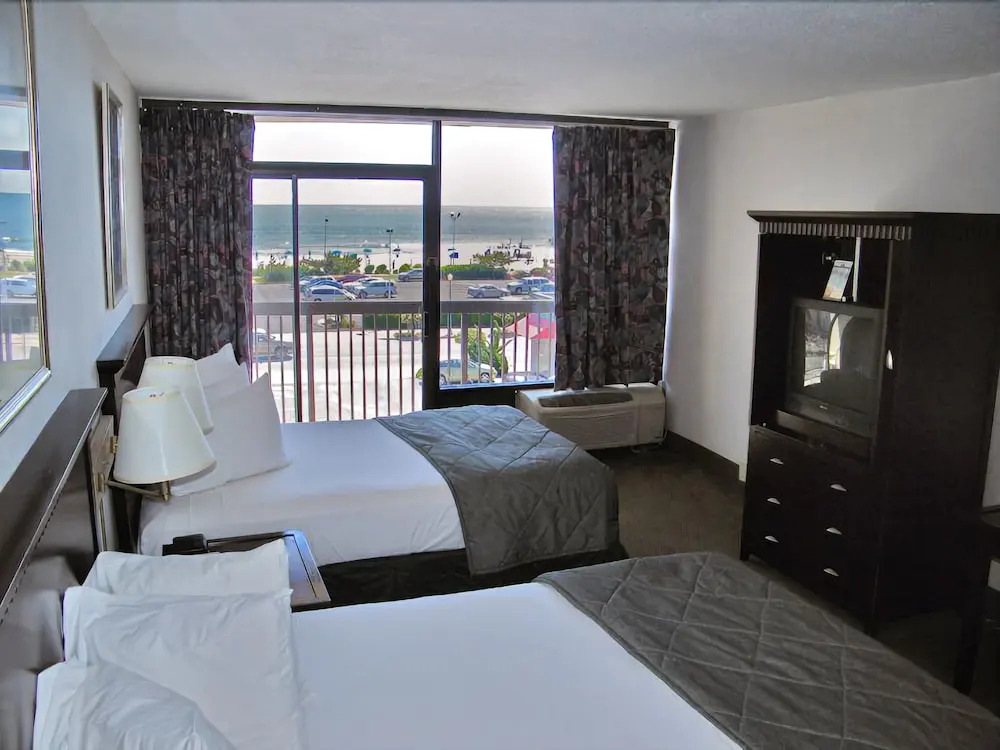 Neptune Park Inn