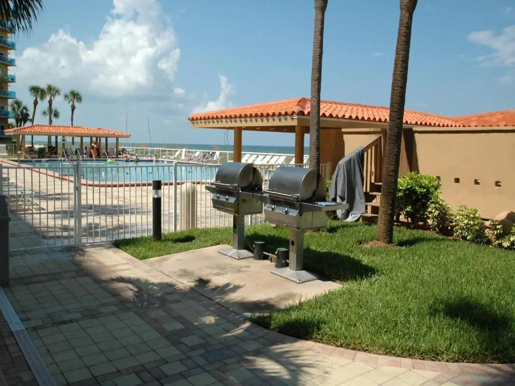 Regatta Beach Club C1009 2373