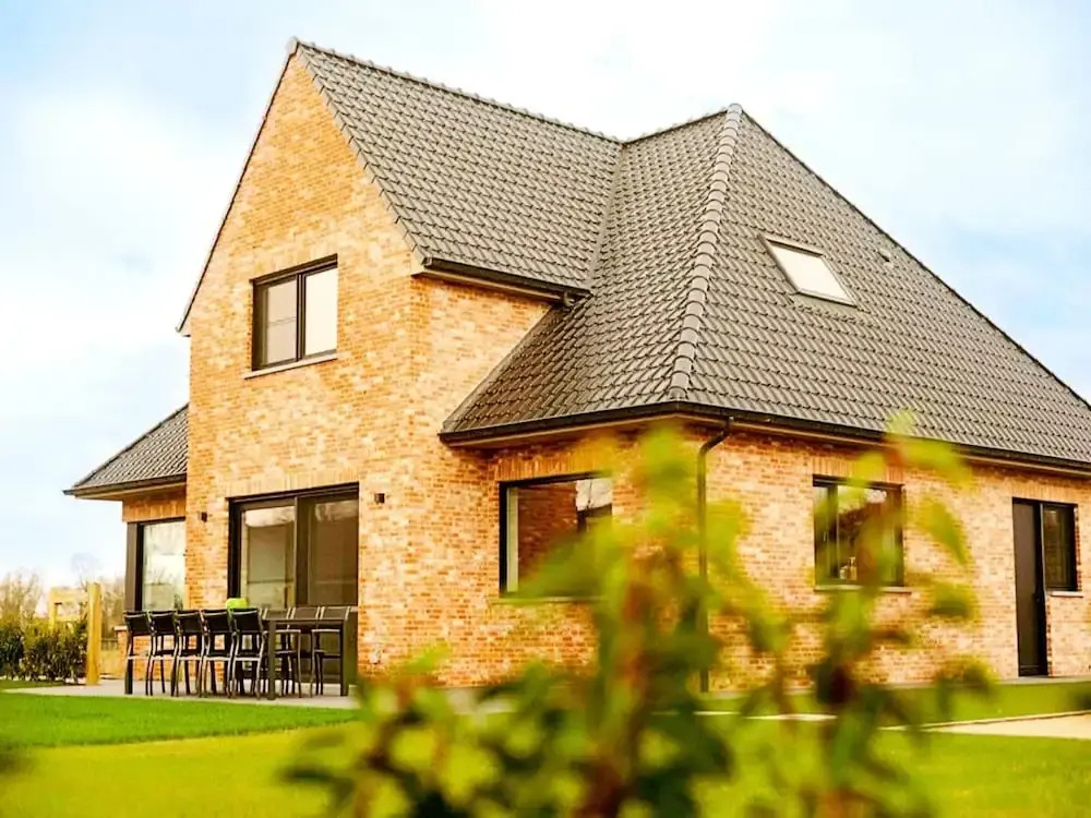 Luxury Holiday Home in Zwevezele