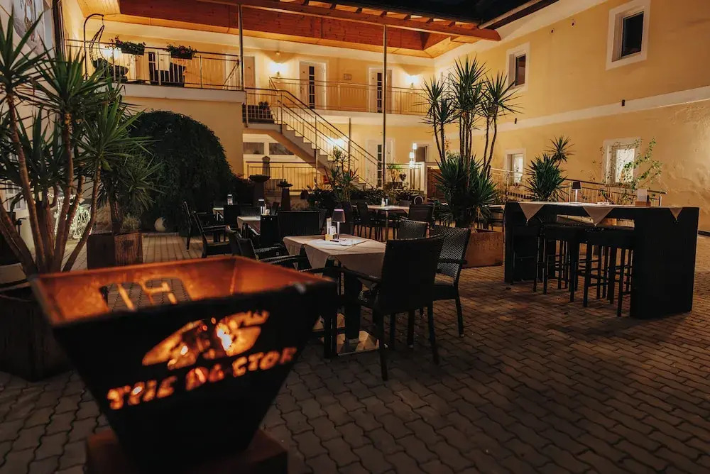 Hotel Leo