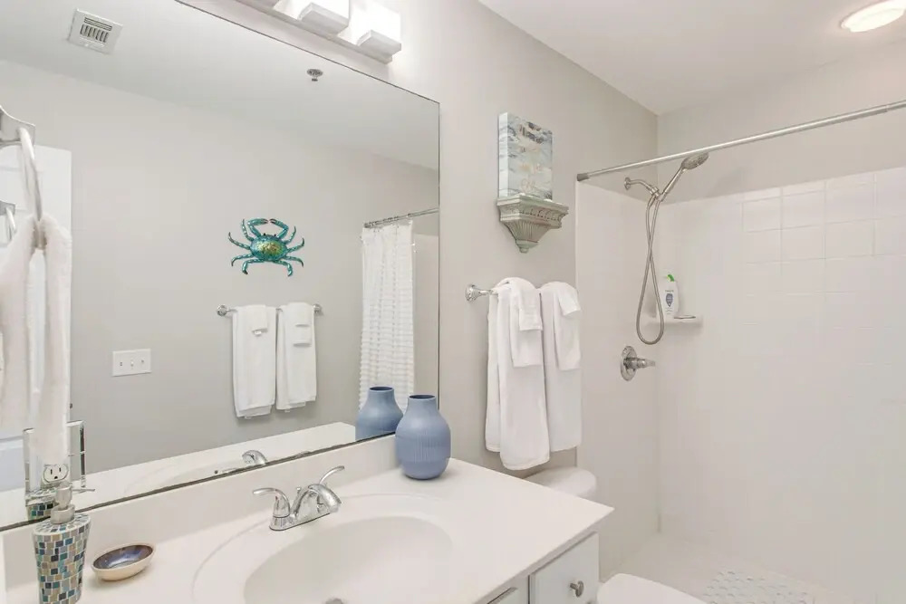 Darien Condo w/ Boat Dock Access: Walk to Downtown
